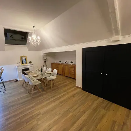 Viou Apartment